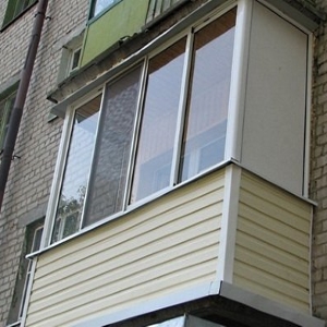 остекление балкона в хрущевке